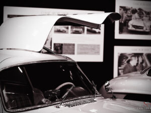 Pintura decorativa de marcos automotrices – 300 SL