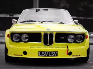 BMW M3 antiguo Spa Classics fotografía blanco y negro amarillo acentuado – arte de pared edición limitada