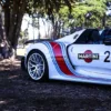 Fotografía artística del Porsche 918 Spyder hypercar híbrido, superdeportivo de 887 CV de la Santísima Trinidad del automovilismo junto al McLaren P1 y Ferrari LaFerrari, decoración mural edición limitada