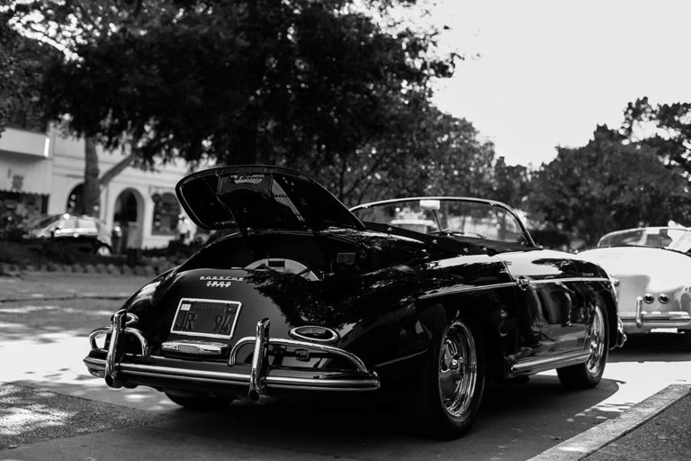 Cuadro fotográfico del Porsche 356 clásico, el primer Porsche de producción y ancestro del legendario 911, fotografía artística de coche histórico de colección edición limitada Cars and Roses