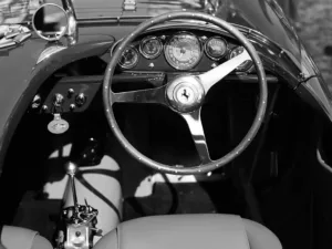 Tablero de instrumentos Ferrari clásico fotografiado en Pebble Beach – fotografía artística lienzo edición limitada