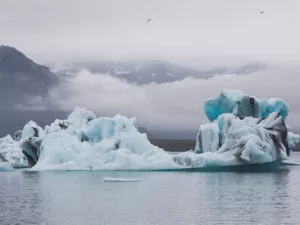 Laguna glaciar Jökulsárlón Islandia icebergs flotando aguas azules glaciar Breiðamerkurjökull – fotografía paisaje ártico edición limitada