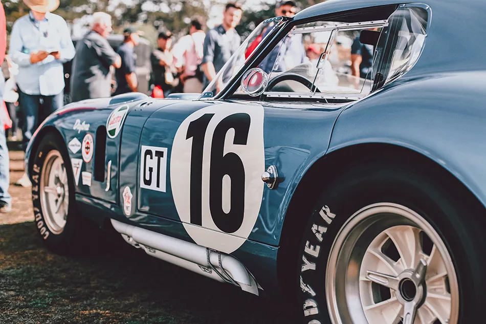 Fotografía fine art de un Shelby Daytona Coupe, legado de competición de Carroll Shelby en Le Mans