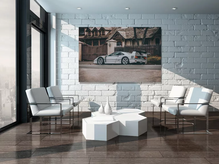 Decoracion habitacion coche fine art: lamina Ferrari F40 expuesta en lienzo en salon moderno minimalista