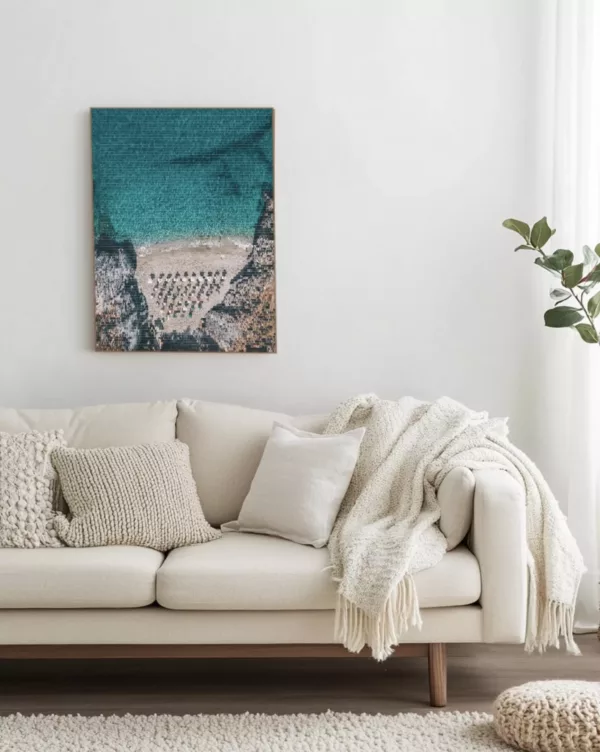 Decoración mural fotografía aérea Creta Platanias render interior gran formato salón blanco minimalista arte mediterráneo edición limitada