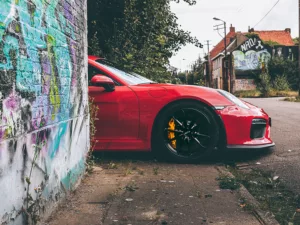 fotografía fine art Porsche Cayman GT4 rojo graffiti Doel edición limitada cuadro