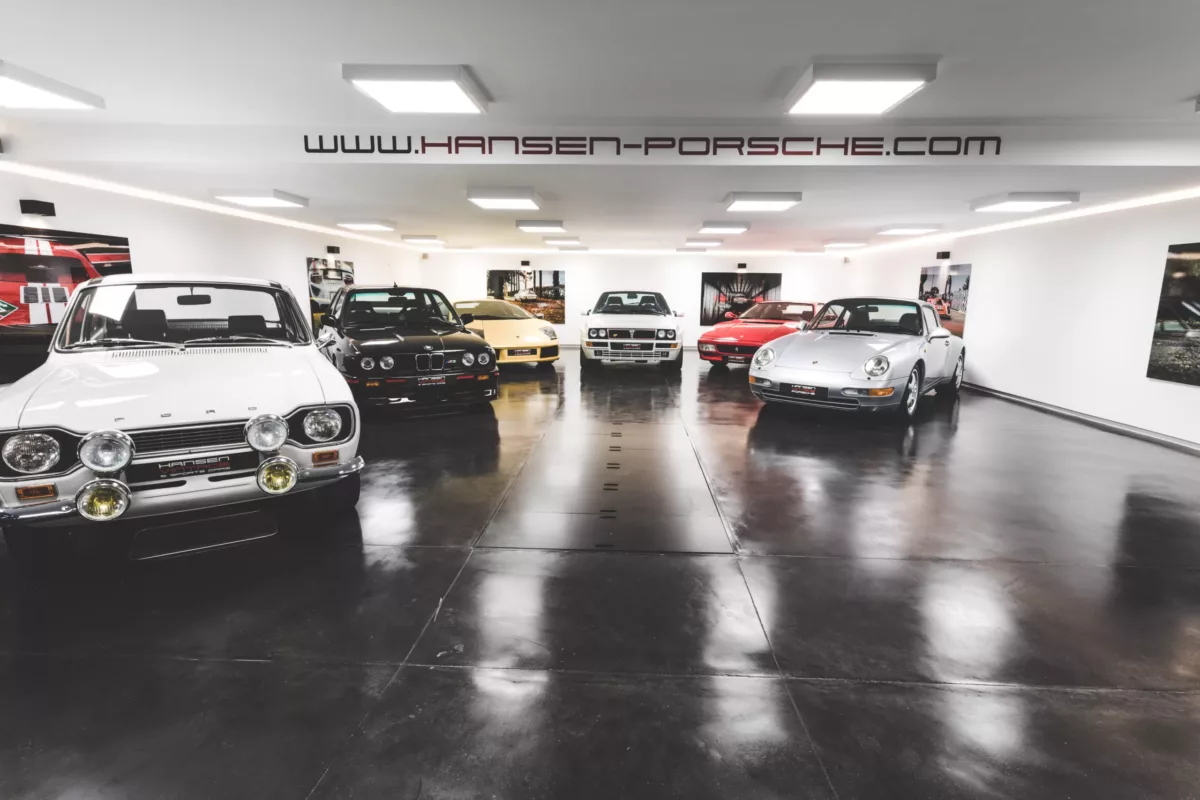 Obra Cars and Roses instalada en casa de un cliente – fotografía de autor