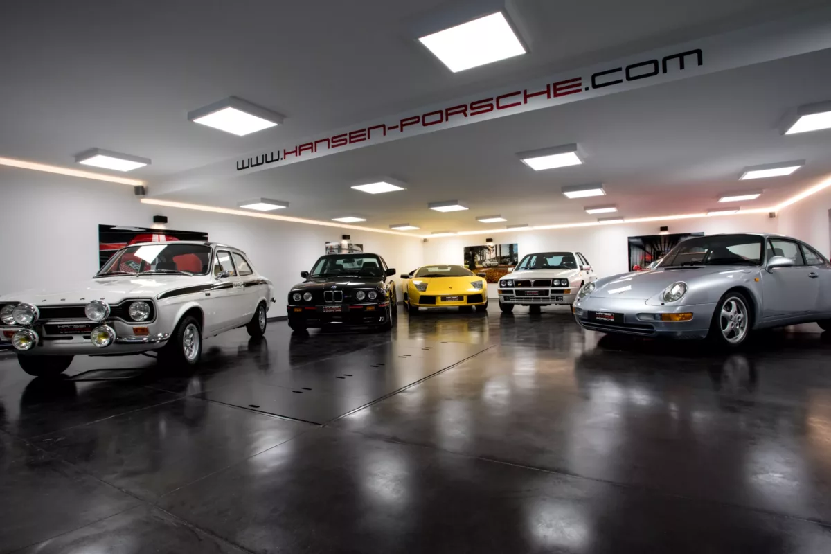 Obra Cars and Roses instalada en casa de un cliente – fotografía de autor